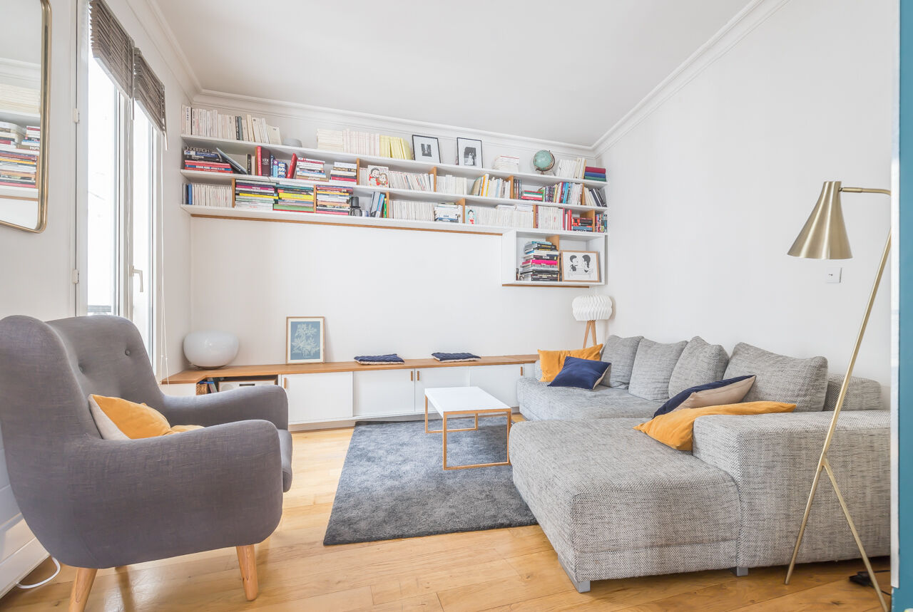 Contemporary top floor duplex