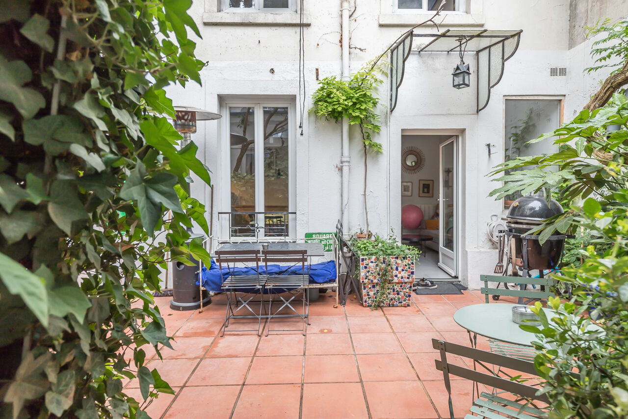 House redesigned by architect with courtyard