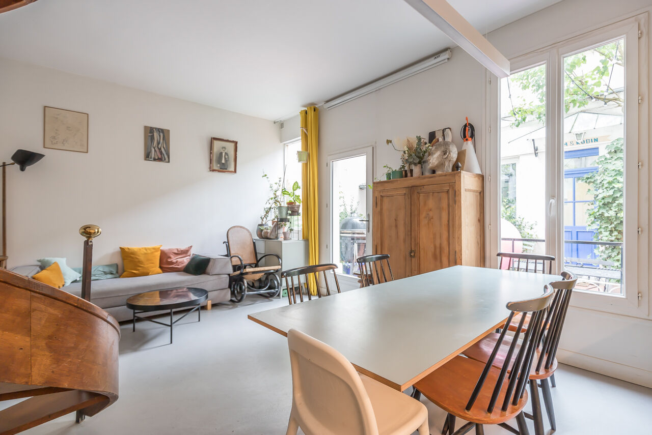 House redesigned by architect with courtyard