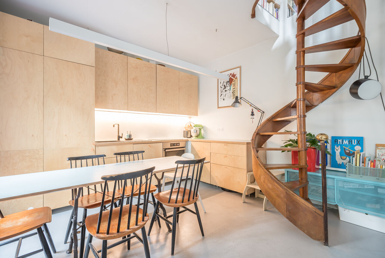 House redesigned by architect with courtyard