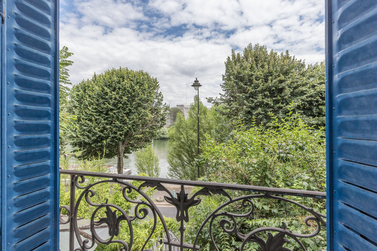 Charming triplex with view and garden