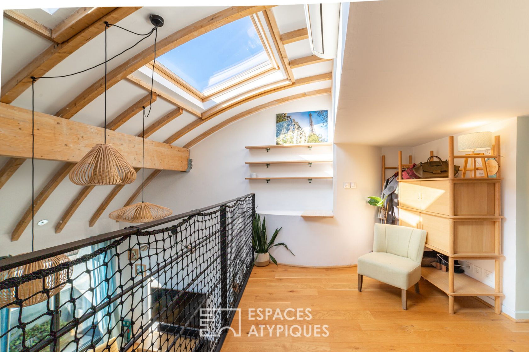 Dernier étage en duplex avec balcons