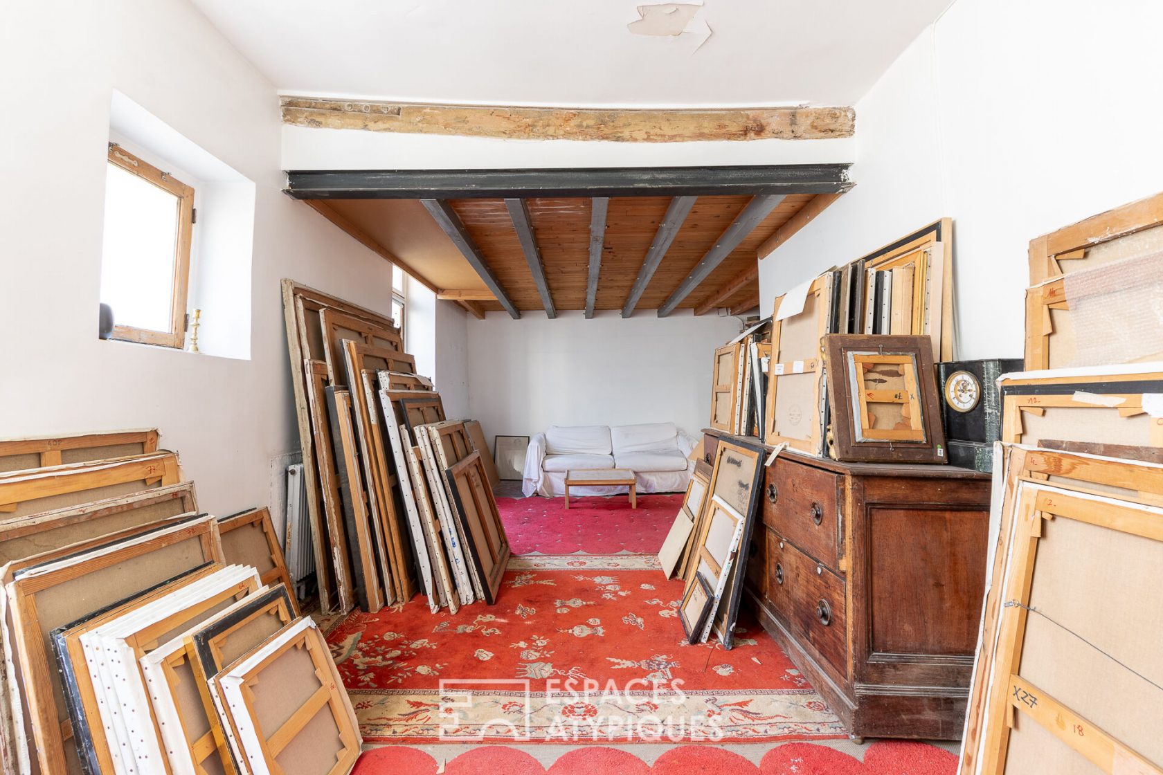 Ancien atelier d’artiste en derniers étages à réinventer
