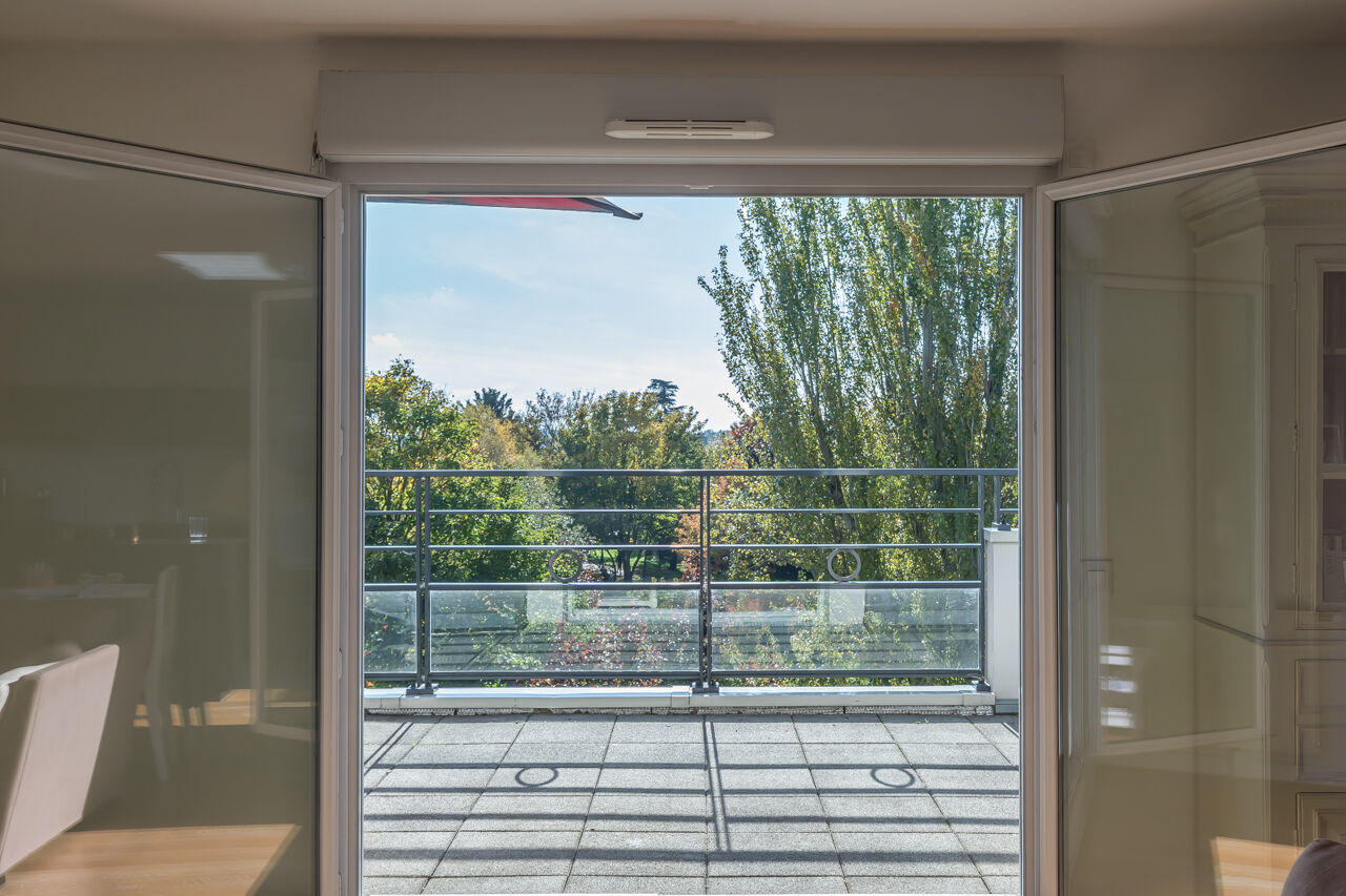 Appartement avec terrasse et vue dégagée