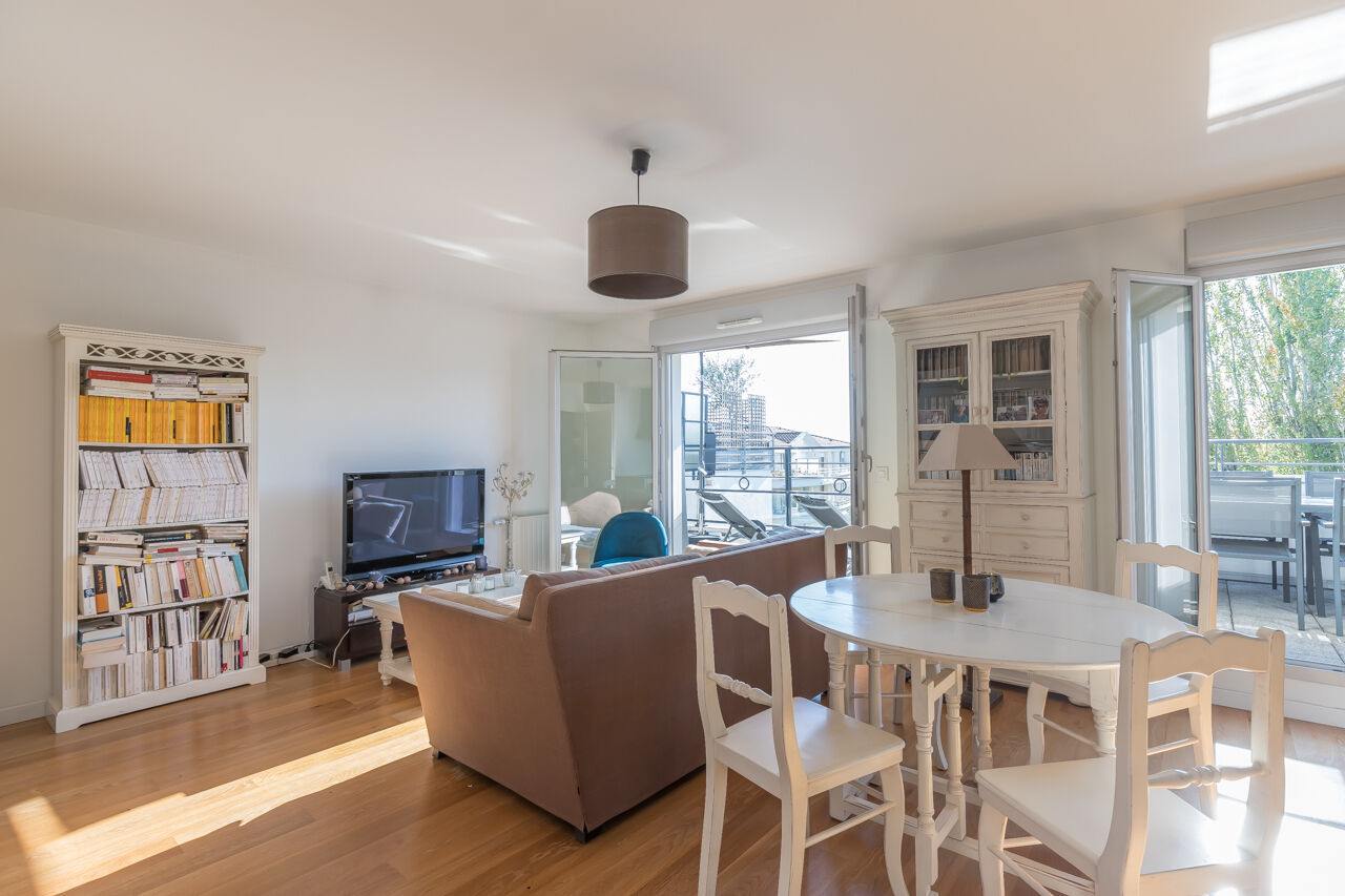 Apartment with terrace and open view