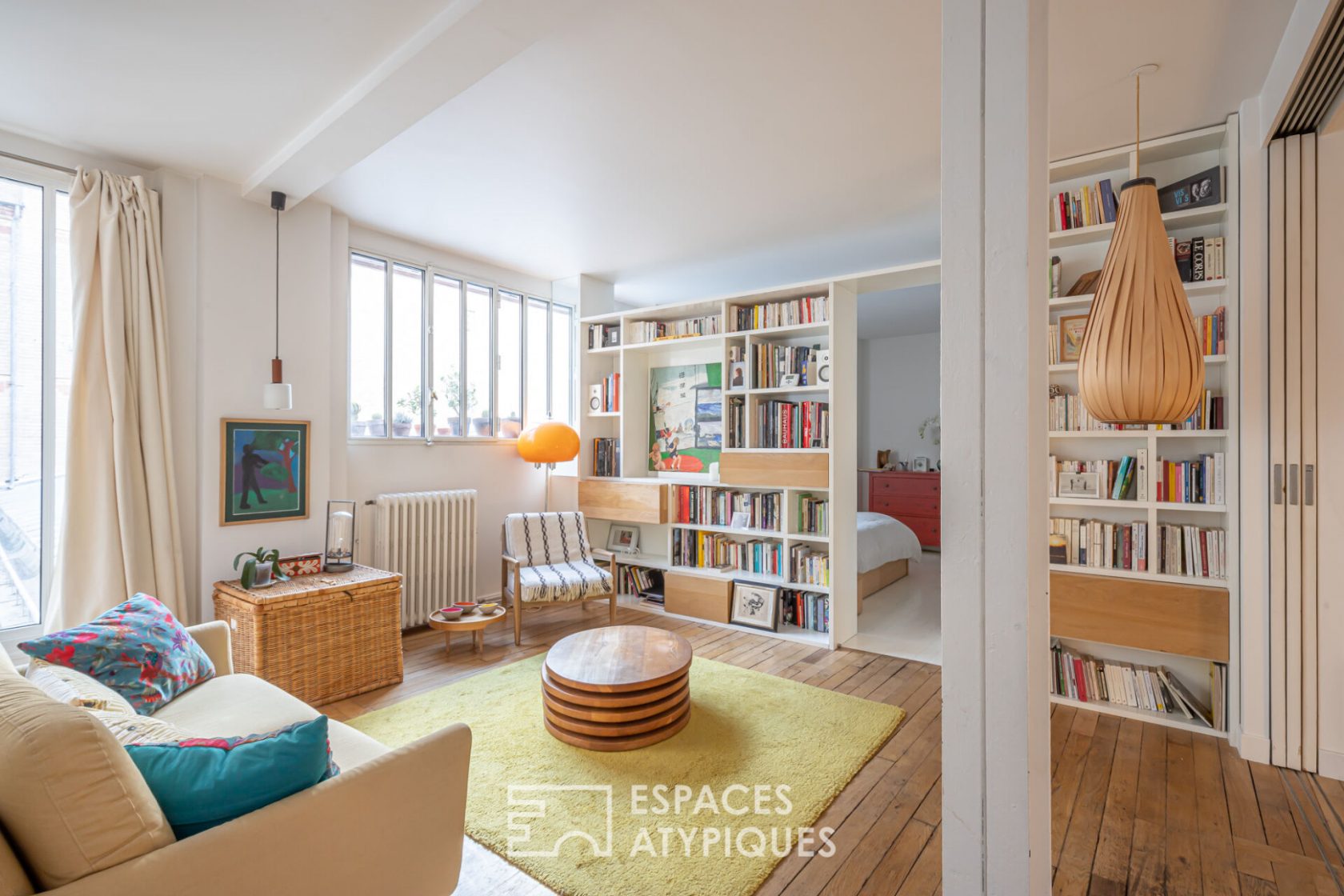 Former clothing workshop redesigned by architect