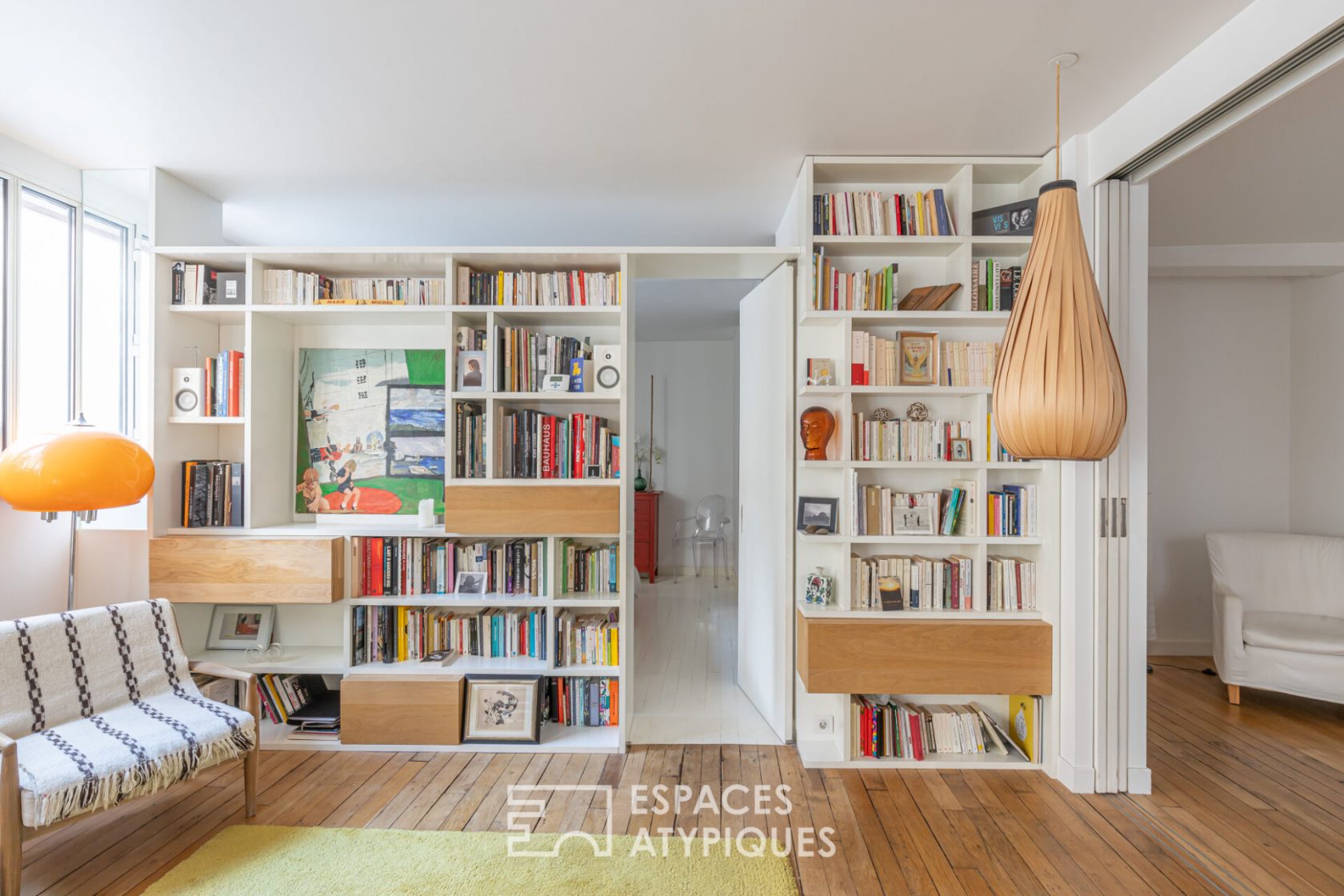 Former clothing workshop redesigned by architect