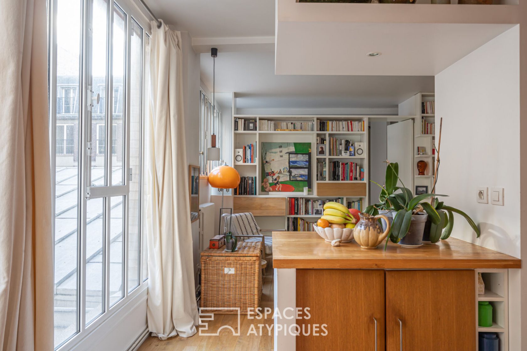 Former clothing workshop redesigned by architect