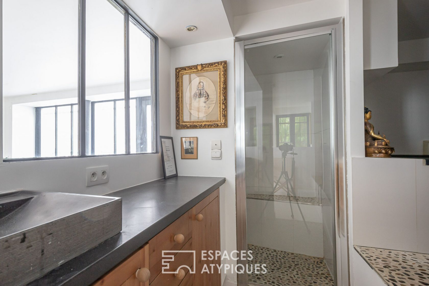 Mini-loft duplex in Montmartre