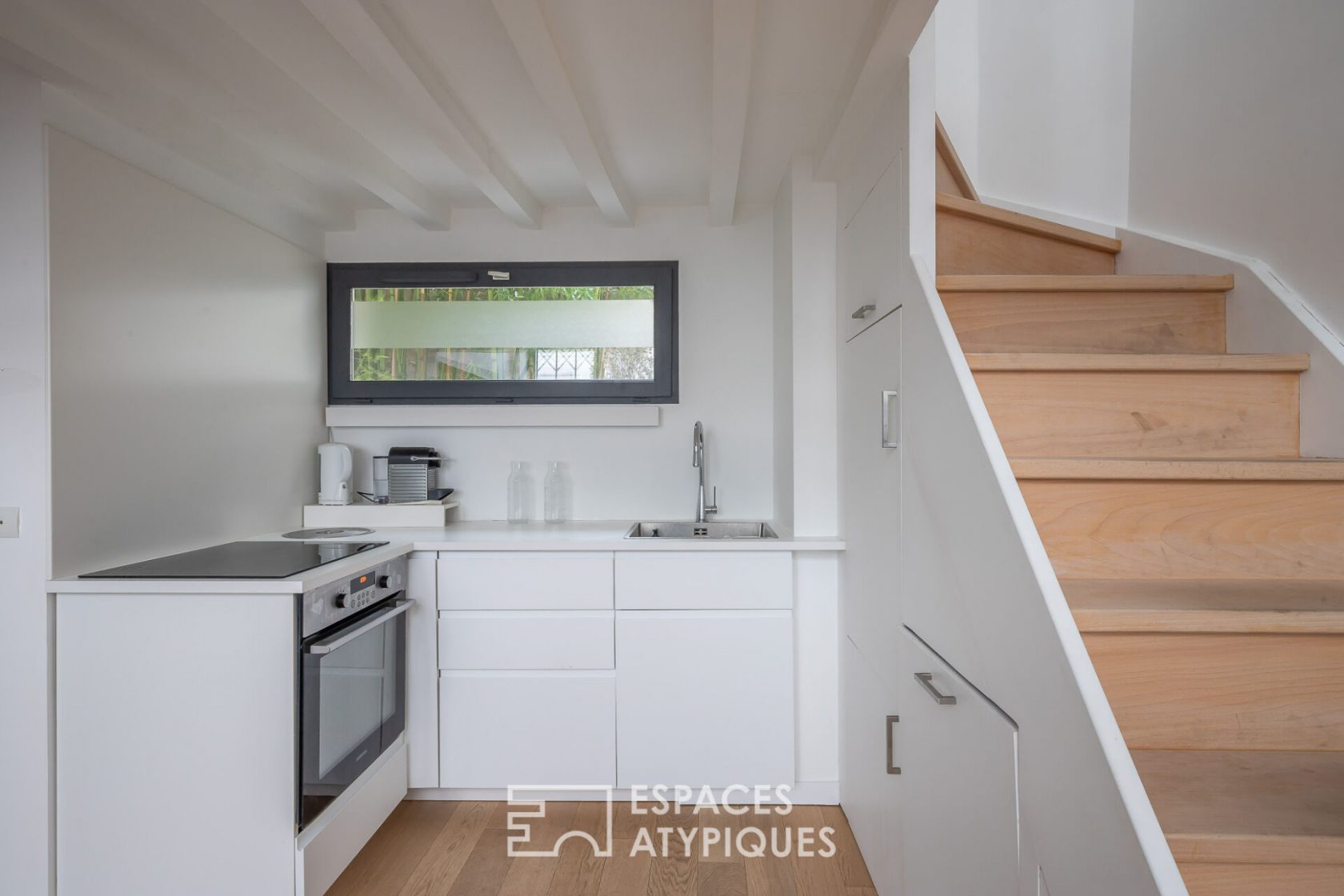 Mini-loft duplex in Montmartre