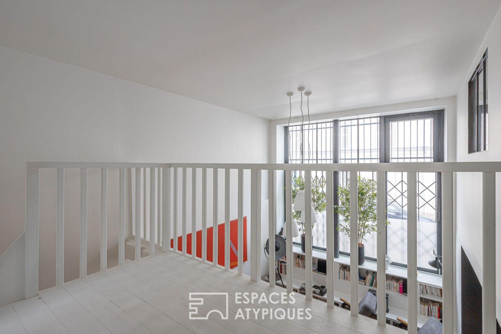 Mini-loft duplex in Montmartre