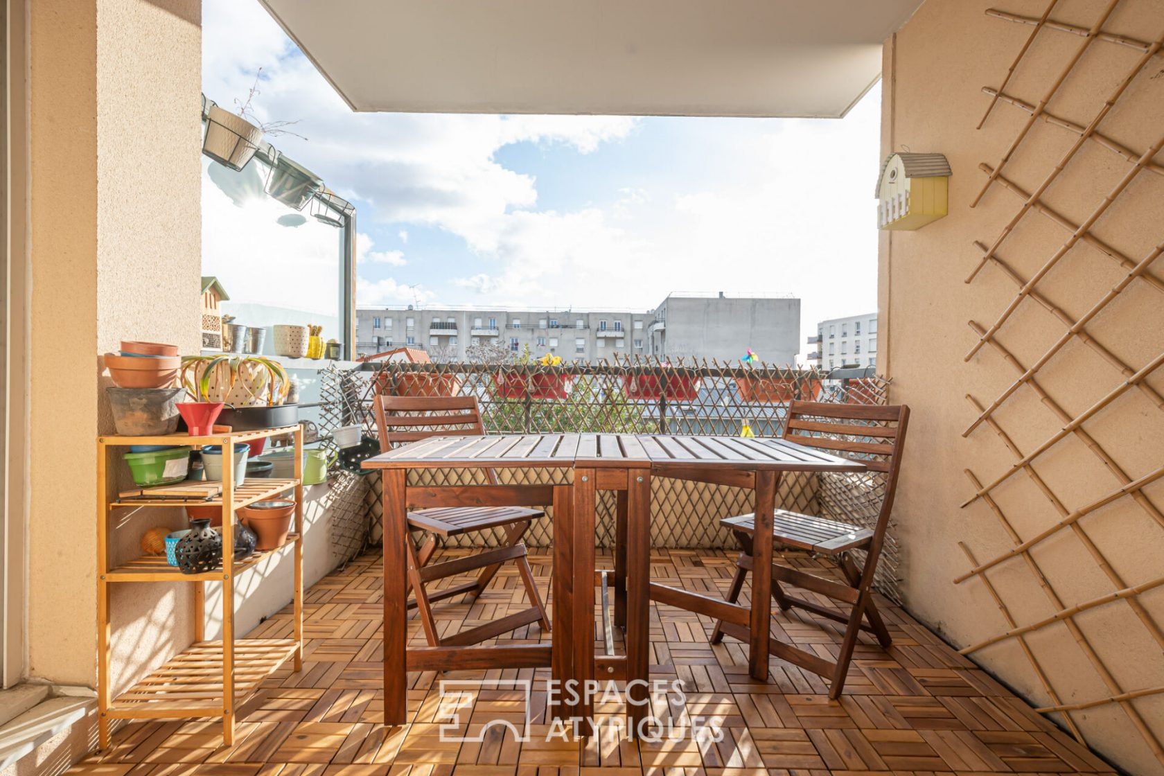 Apartment with terrace