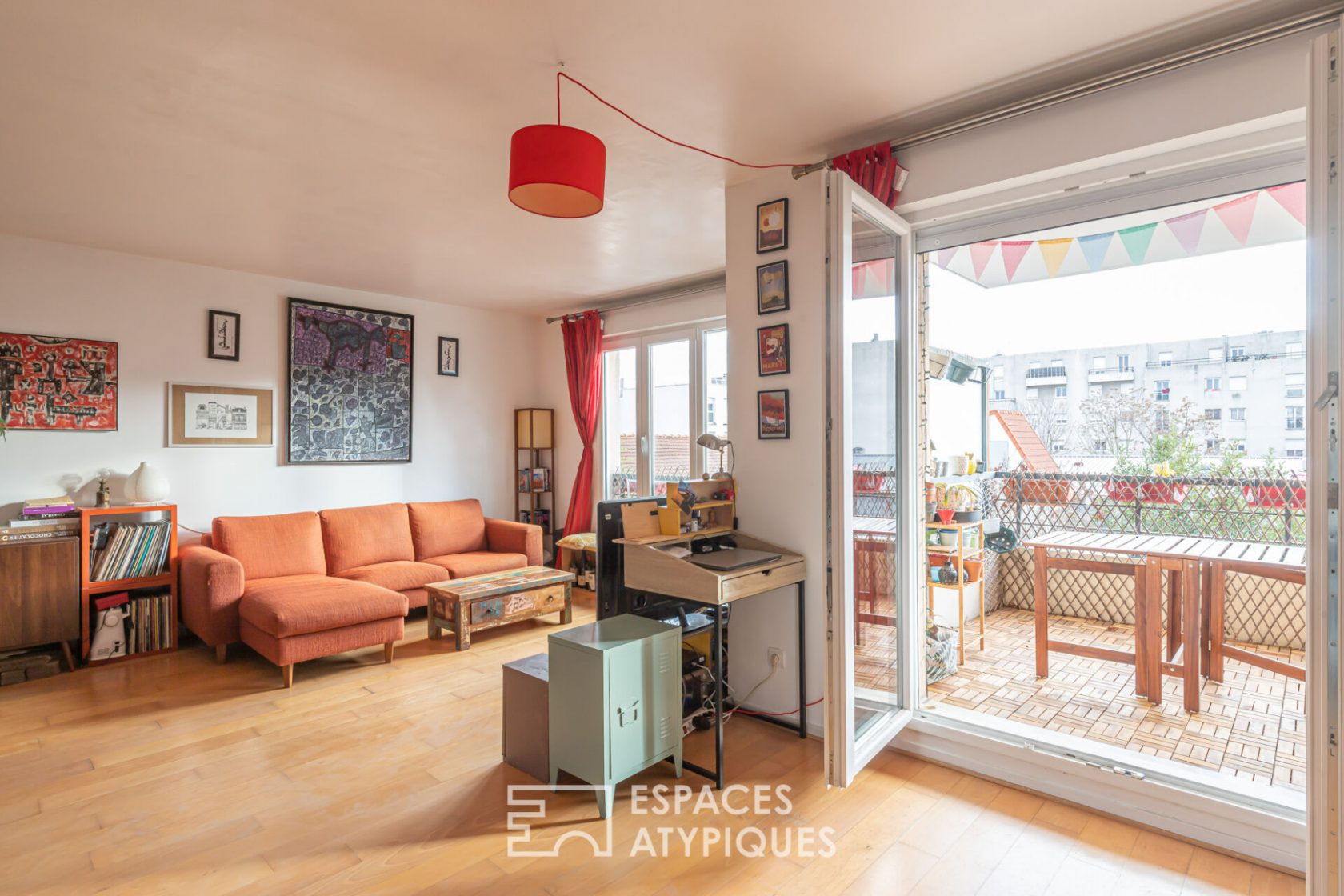 Apartment with terrace