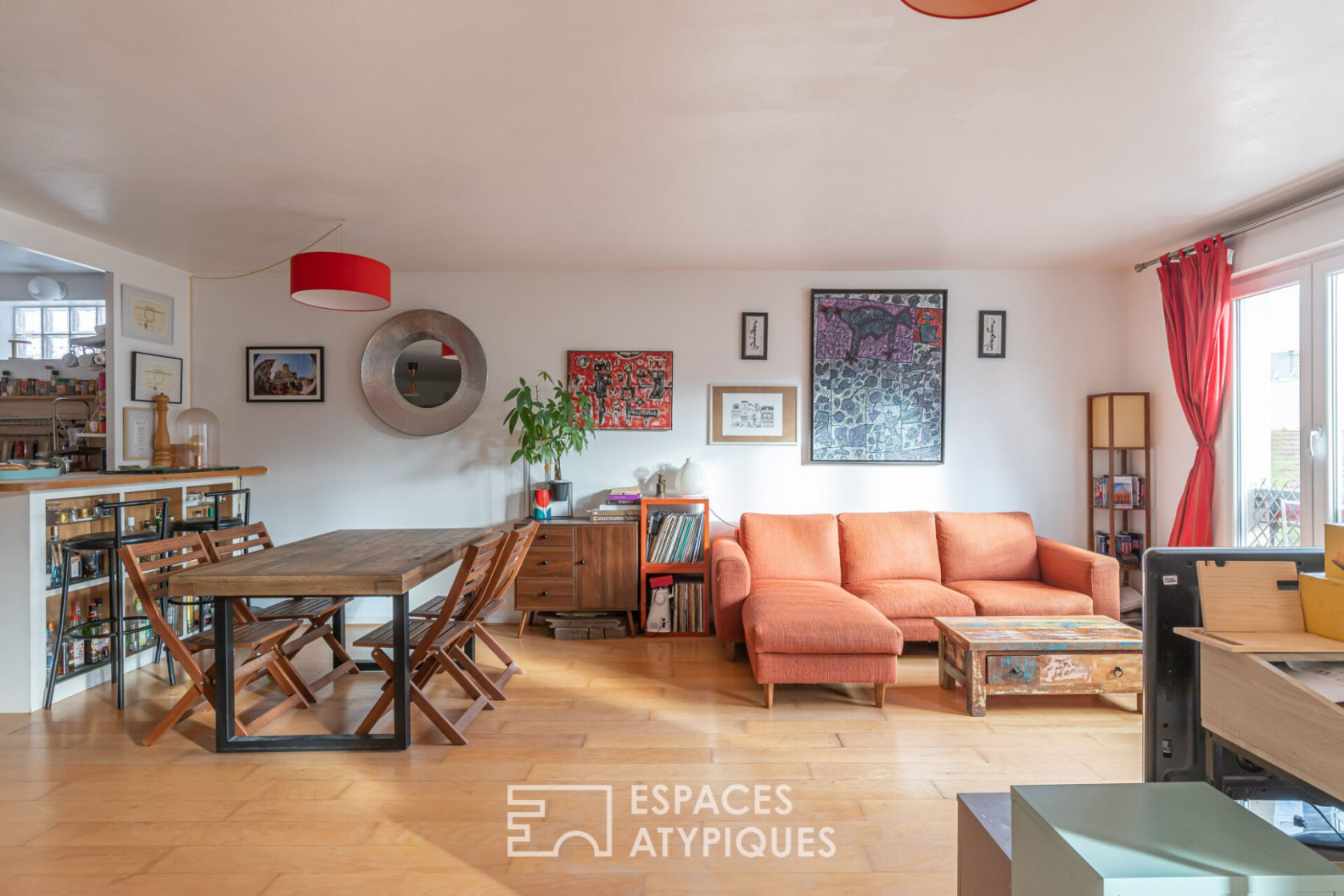Apartment with terrace