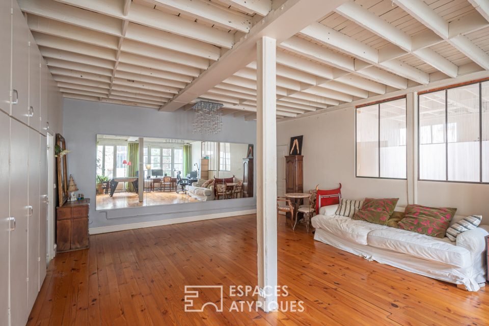 75018 PARIS - Duplex familial dans une ancienne fabrique de landaux - Réf. 3381EP