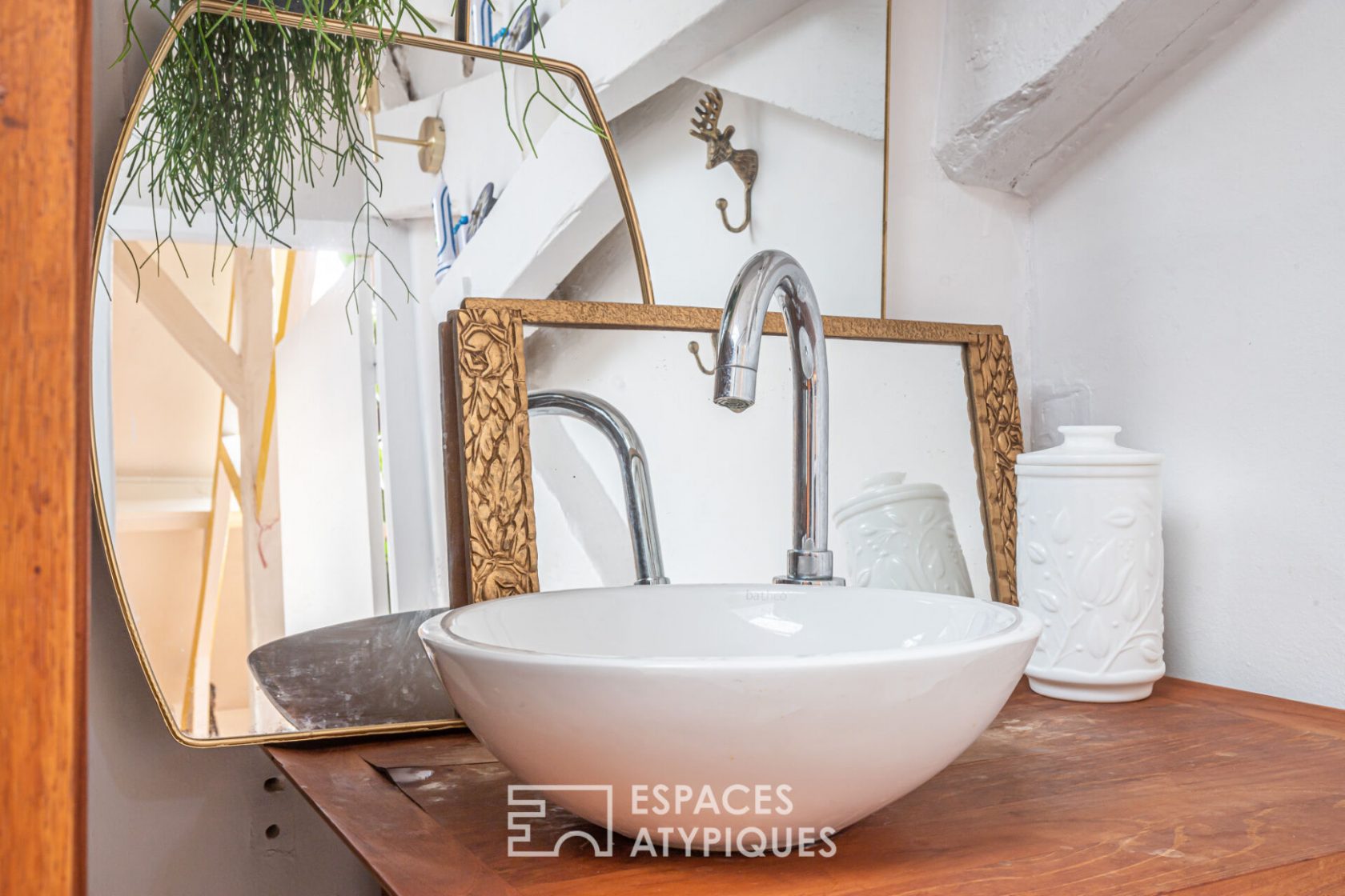 Duplex familial dans une ancienne fabrique de landaus