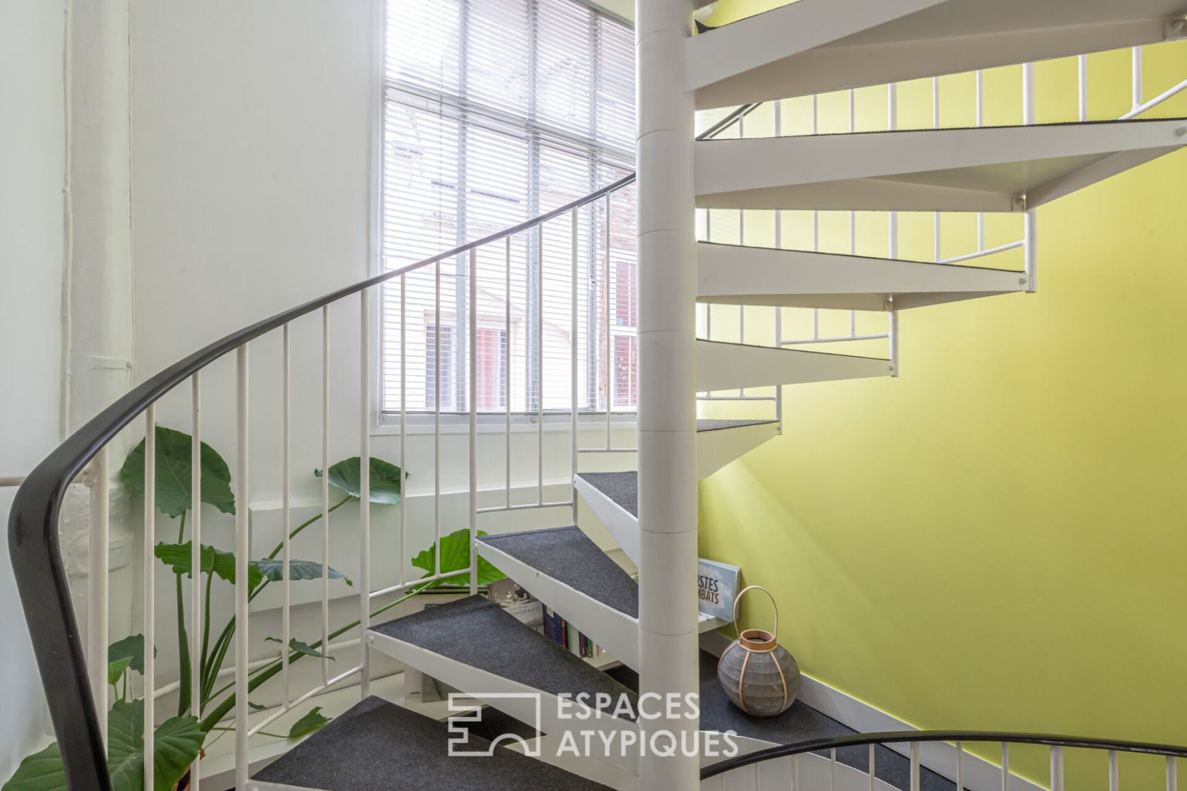 Duplex familial dans une ancienne fabrique de landaus