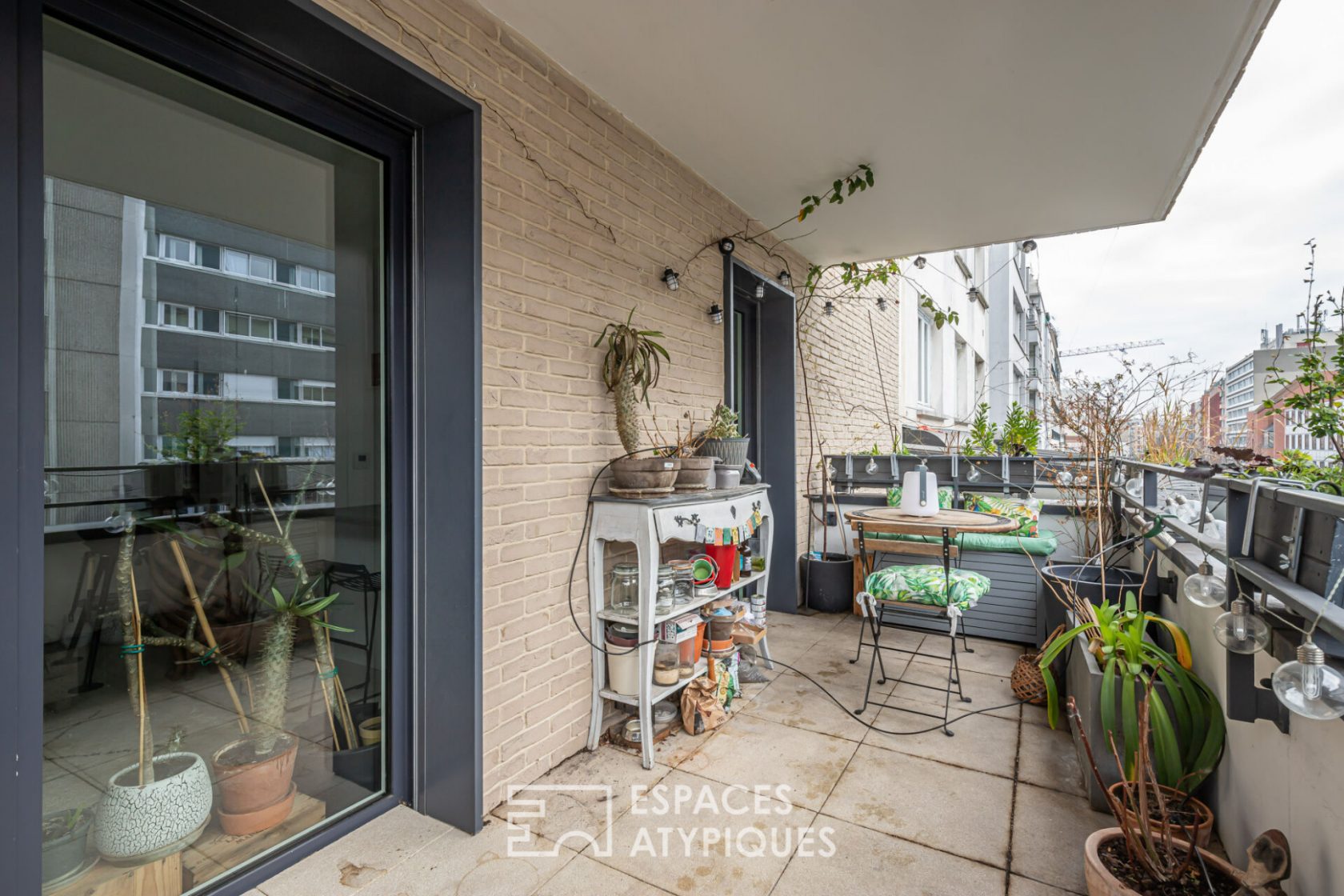 Apartment with terrace
