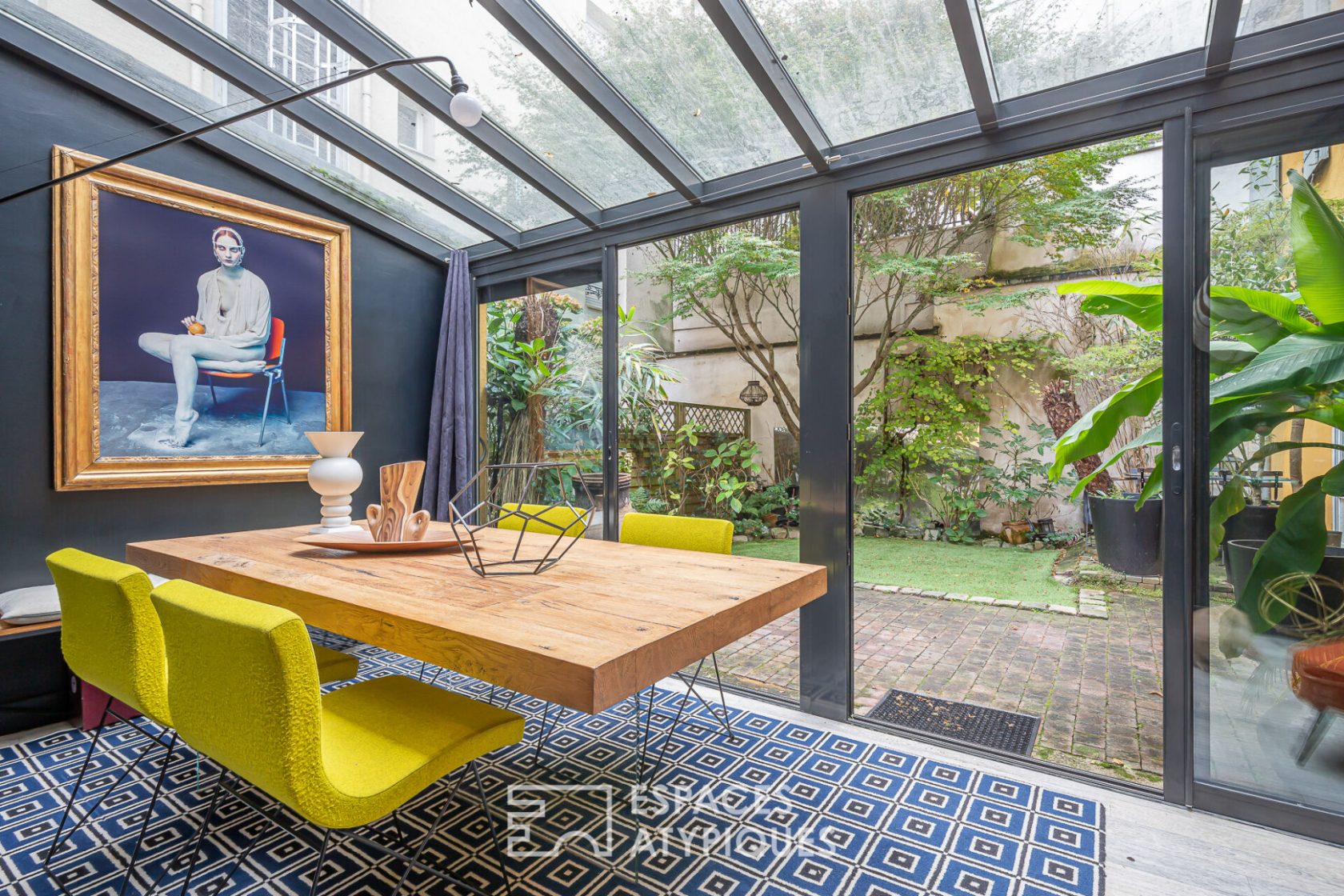 Townhouse with garden