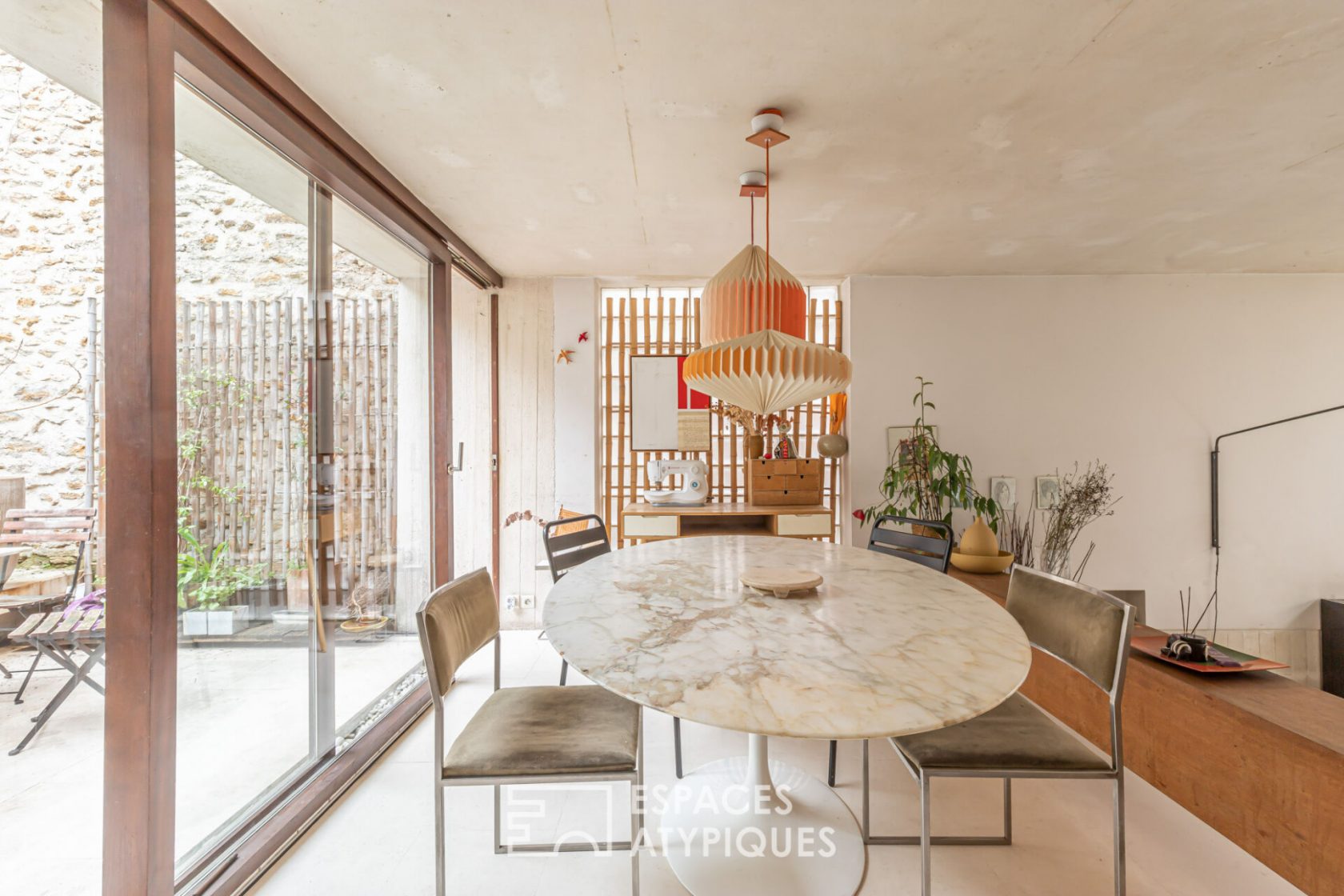 Seventies house with garden and terraces