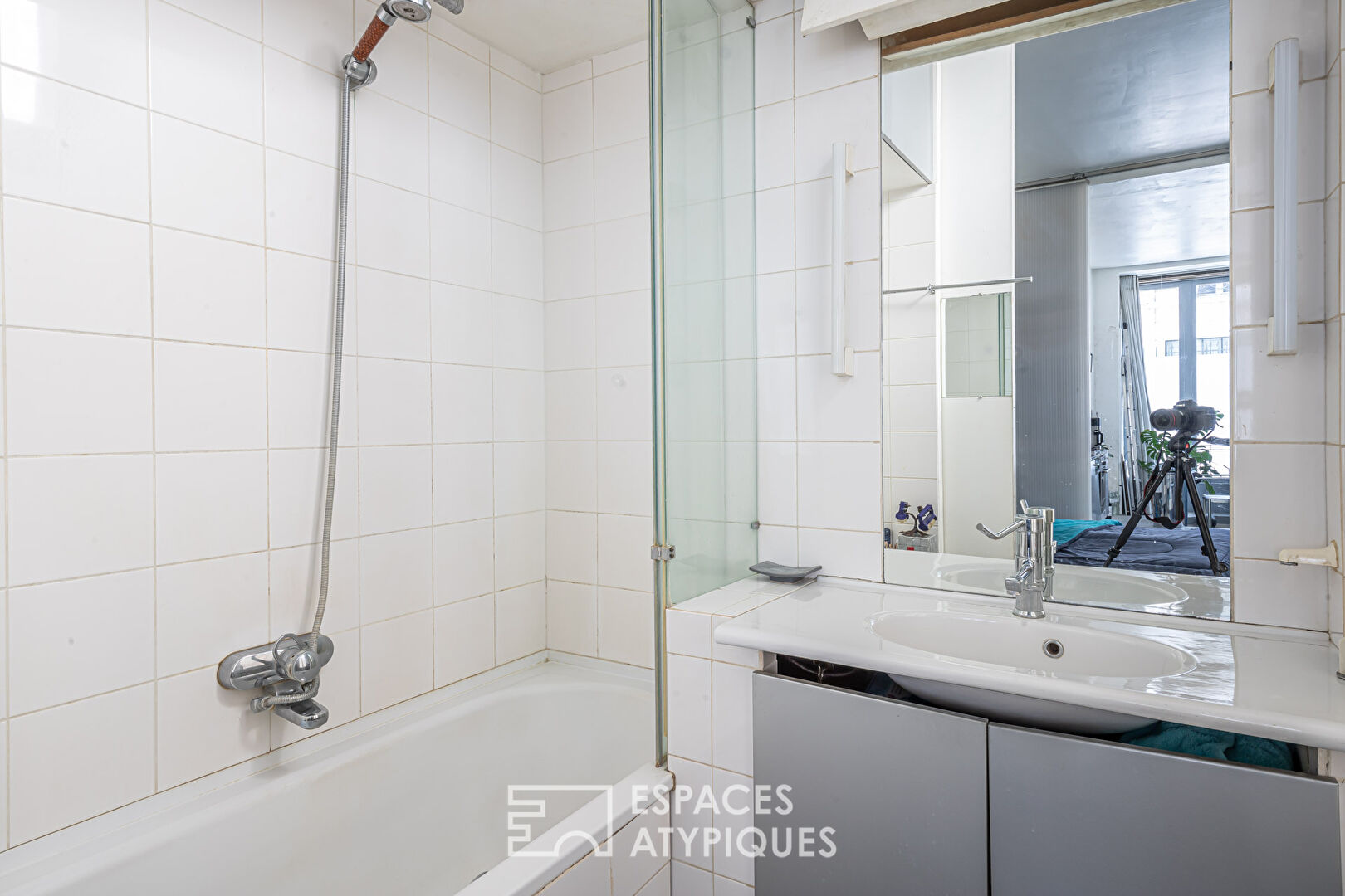 Crossing loft in the heart of the Village Jourdain