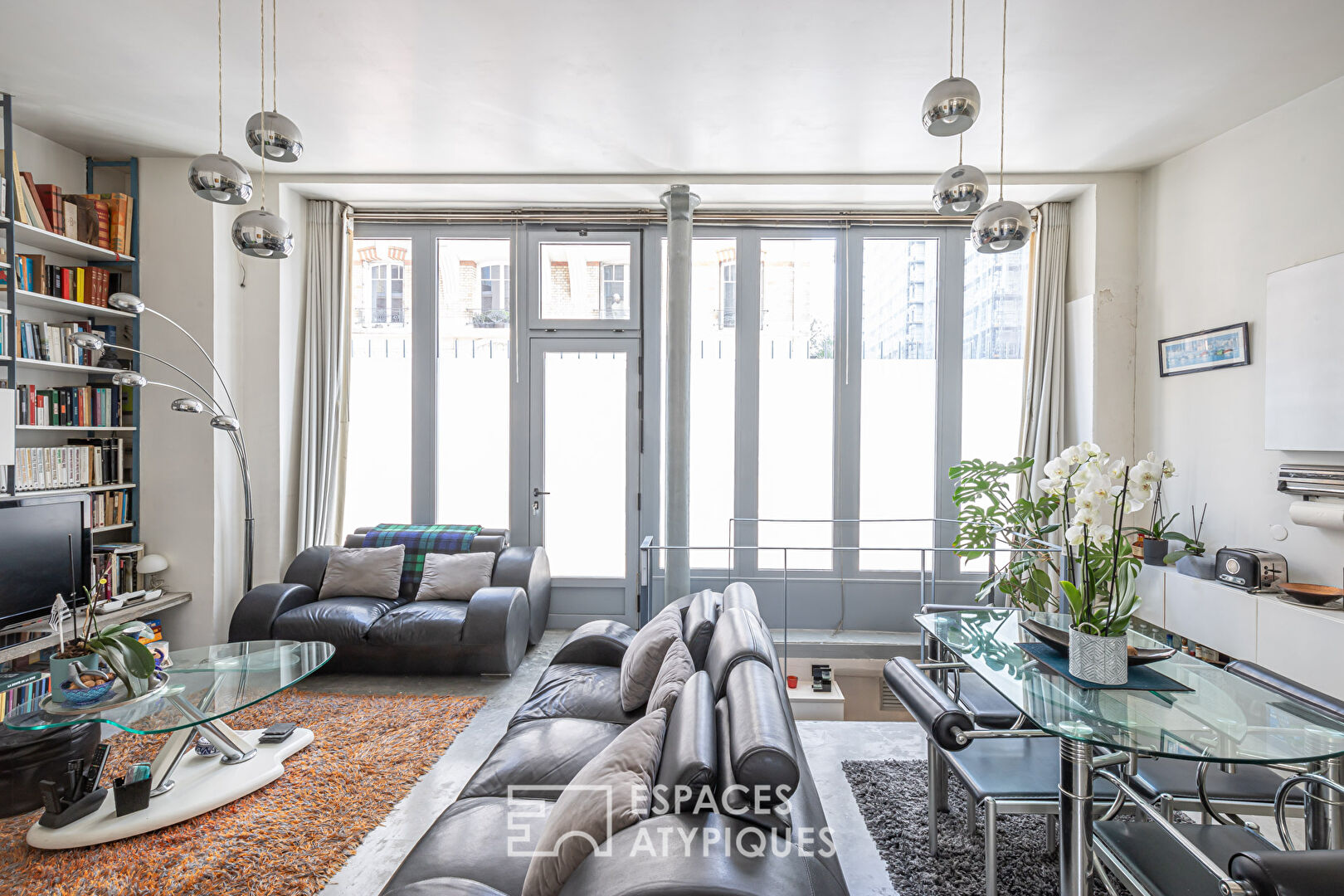 Crossing loft in the heart of the Village Jourdain
