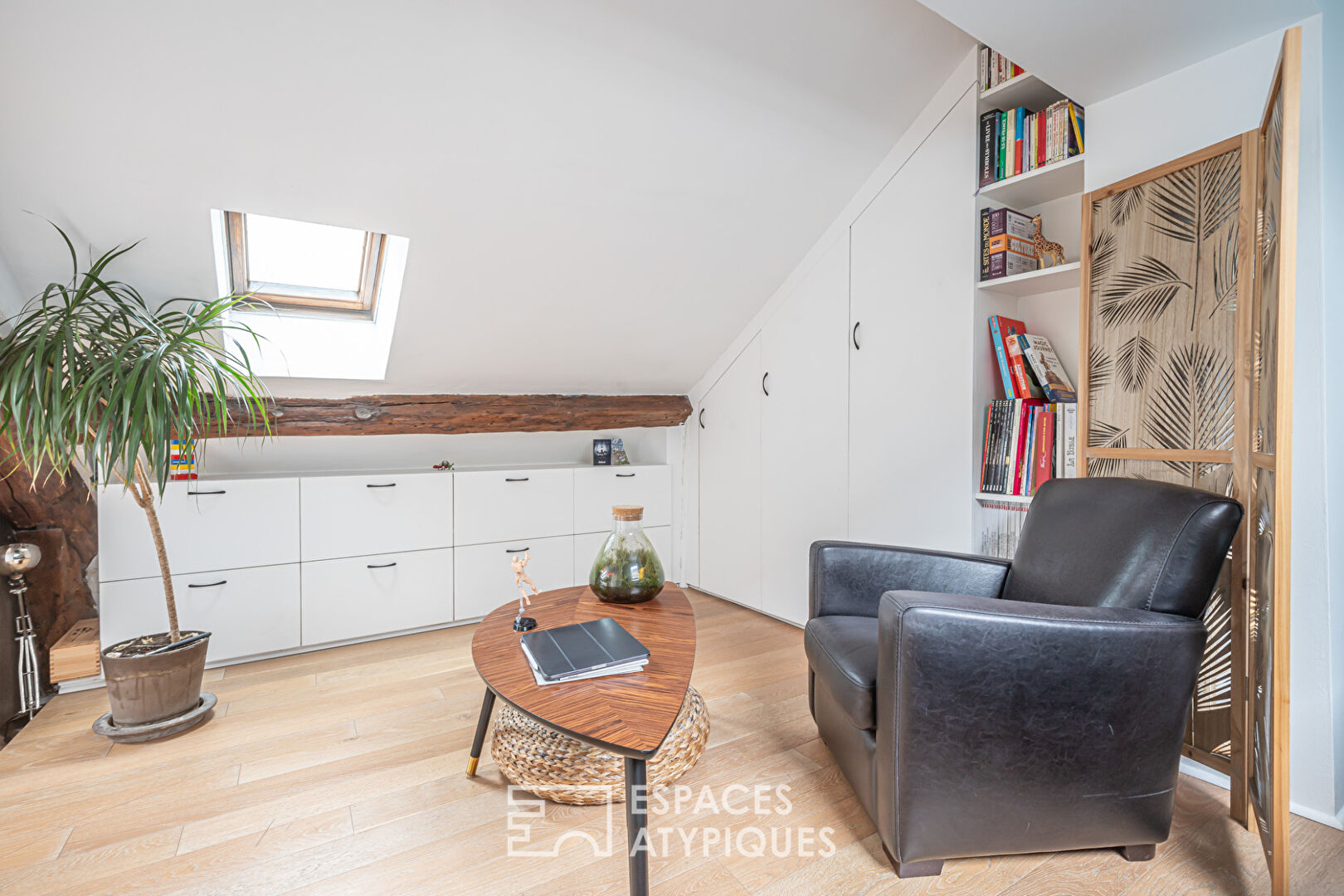 Contemporary top floor