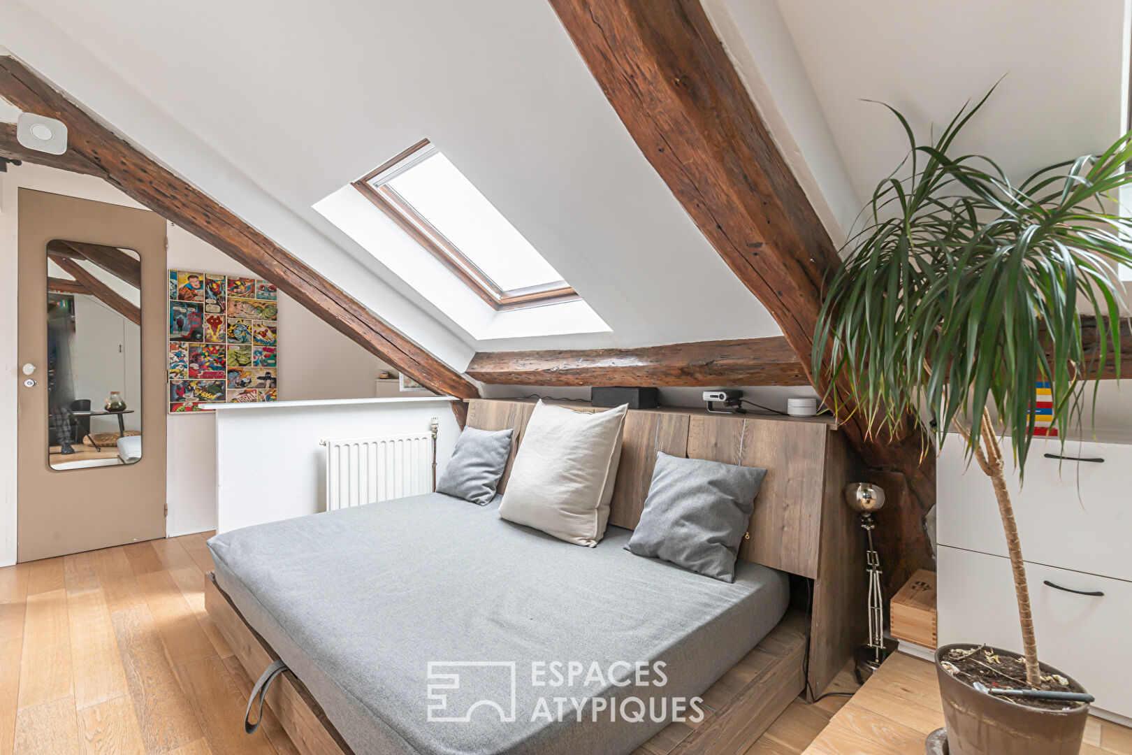 Contemporary top floor