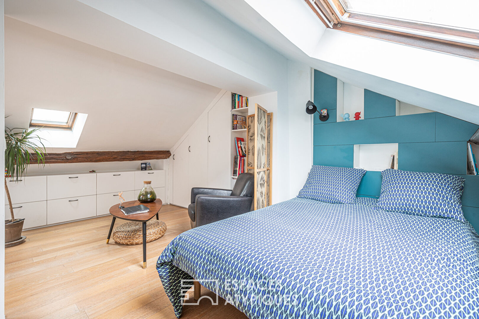 Contemporary top floor