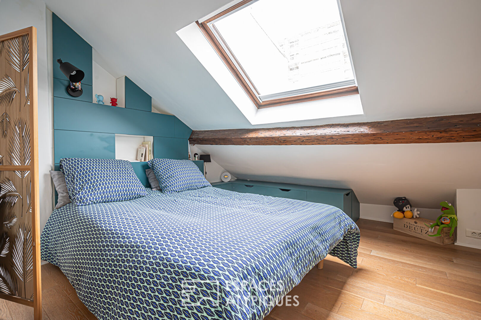 Contemporary top floor