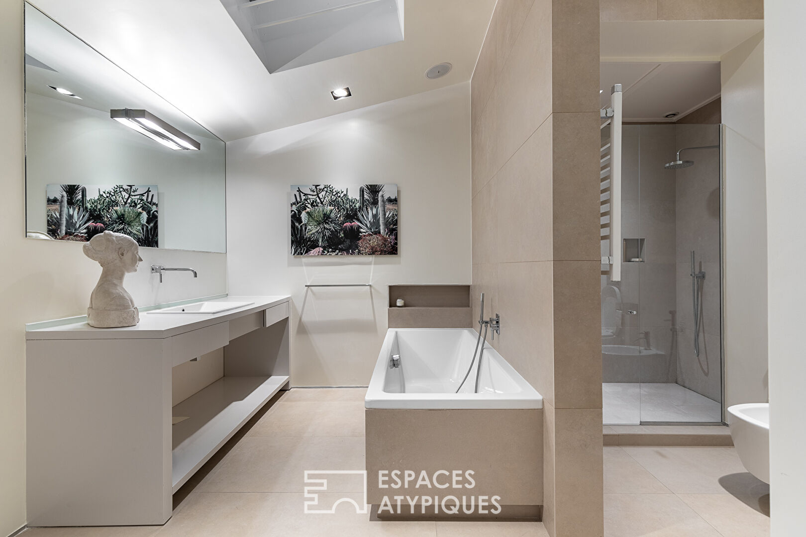 Architect loft with swimming pool and winter garden