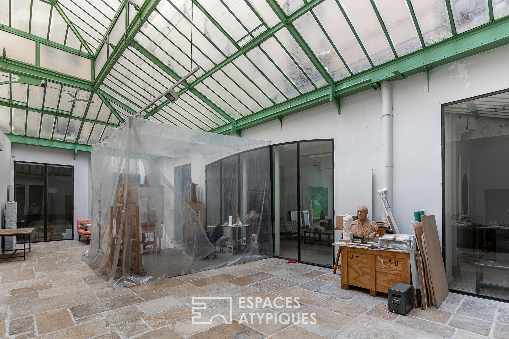 Architect loft with swimming pool and winter garden