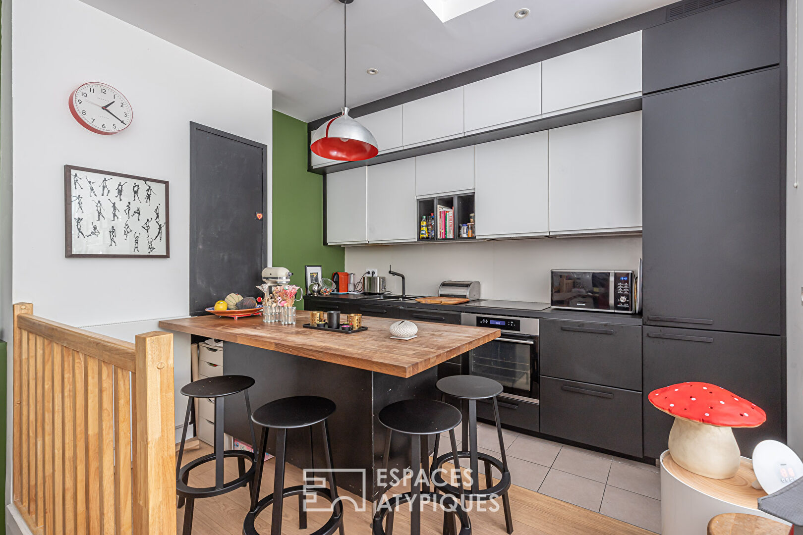 Contemporary duplex with terrace
