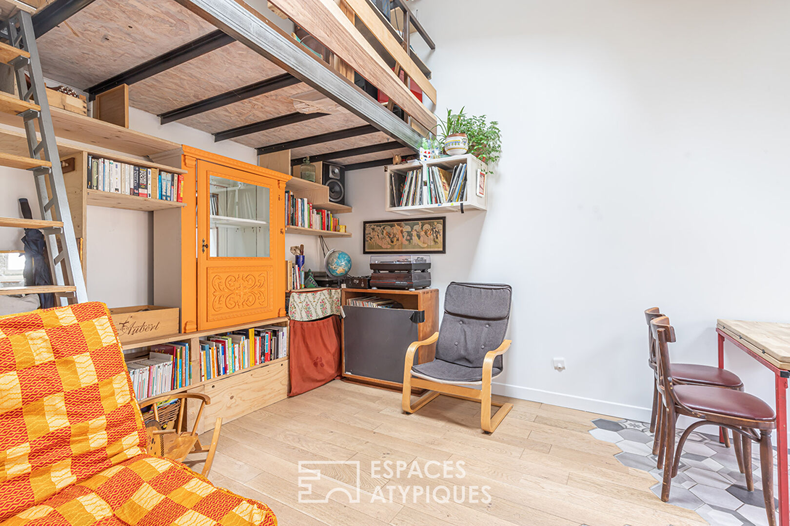 Maisonette with backyard garden