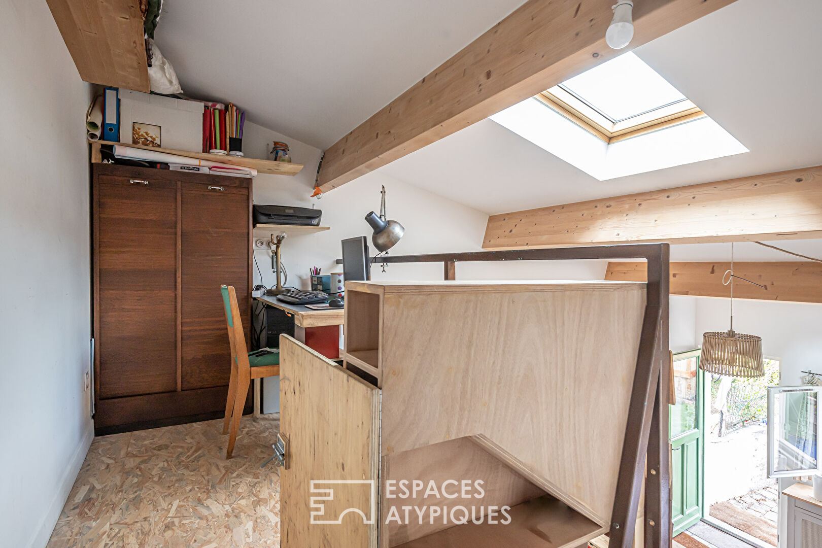 Maisonette with backyard garden