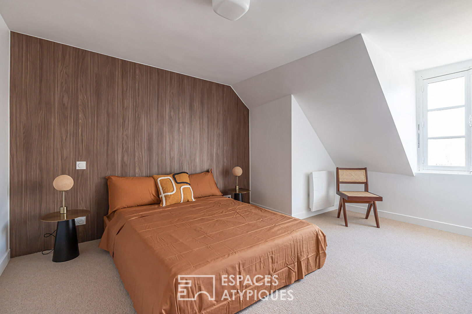 Redesigned apartment at Square du Temple