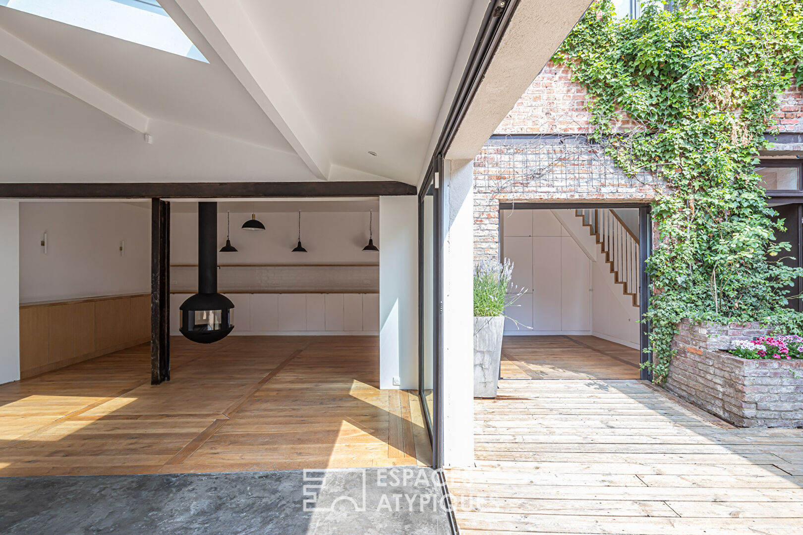 House with terrace redesigned by architect