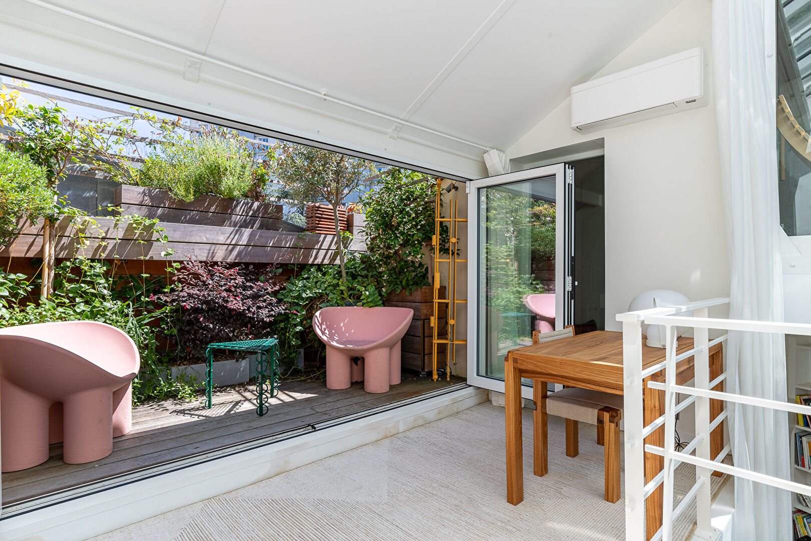 Loft en triplex avec terrasse-tropézienne