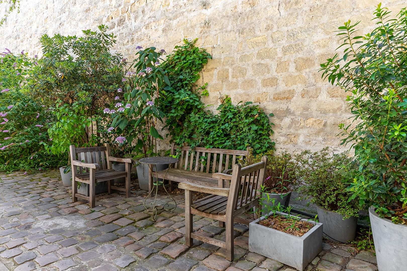 Loft en triplex avec terrasse-tropézienne