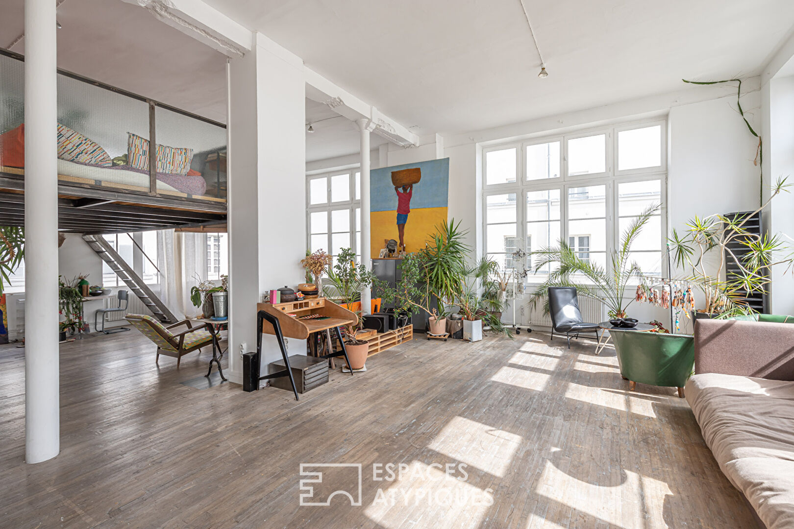 Loft with outdoor space