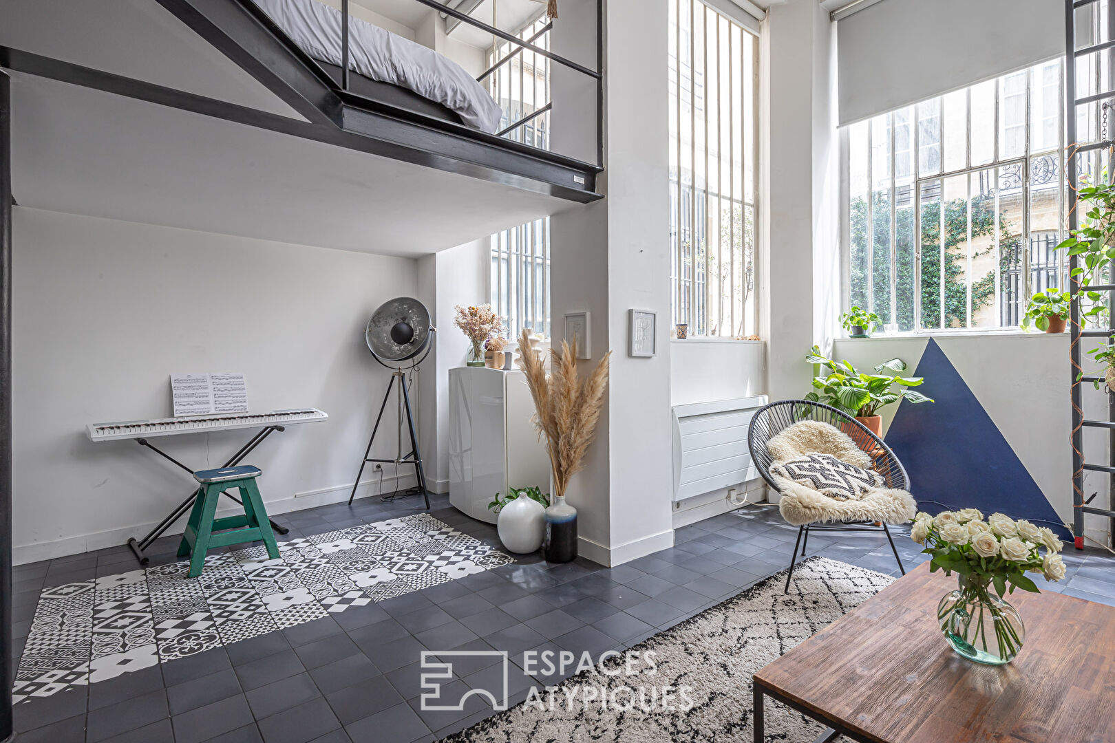 Loft sur cour proche Montorgueil