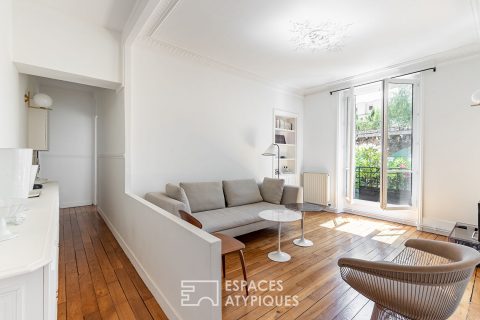 Apartment redesigned by architect with open view