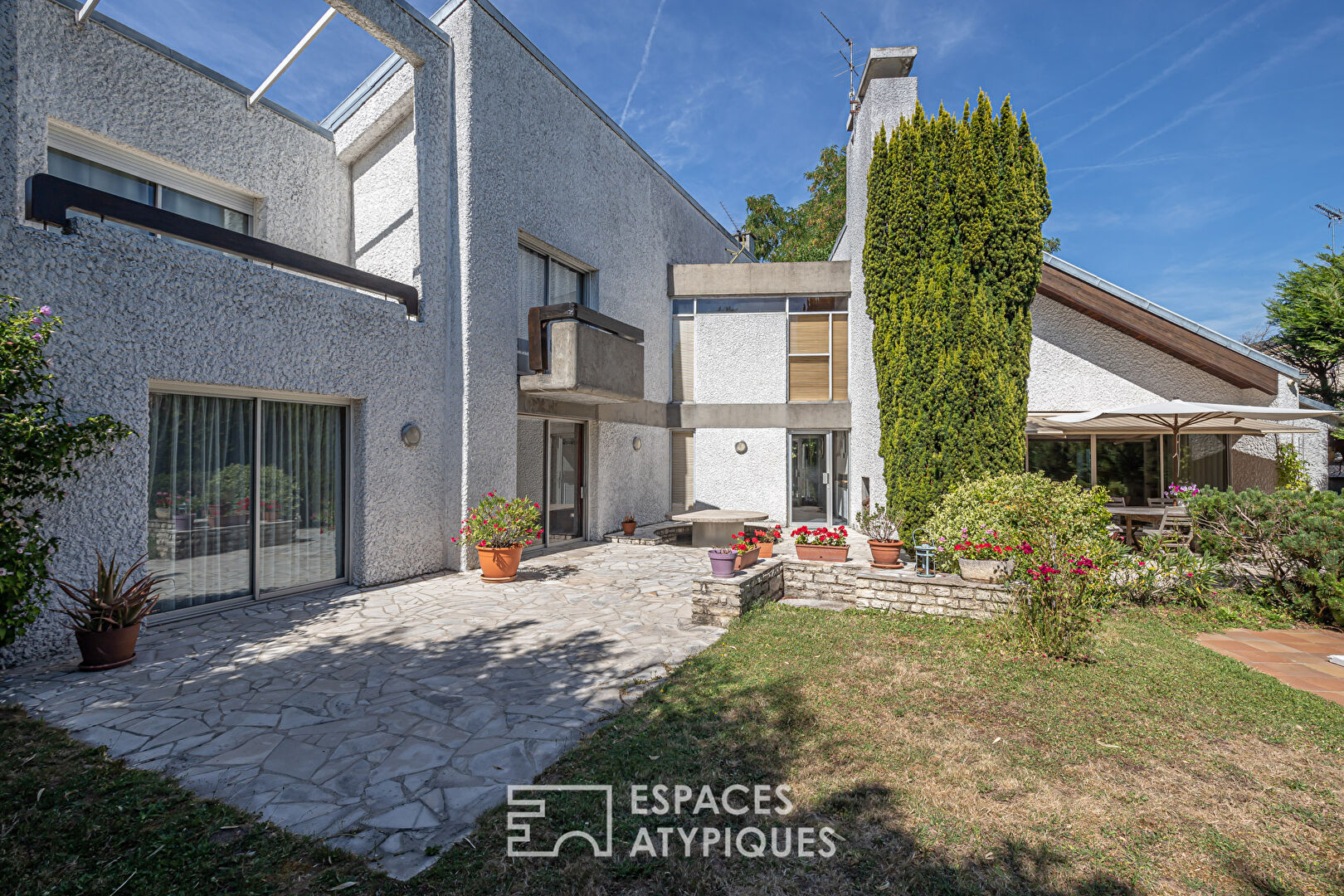 Maison d’architecte avec piscine