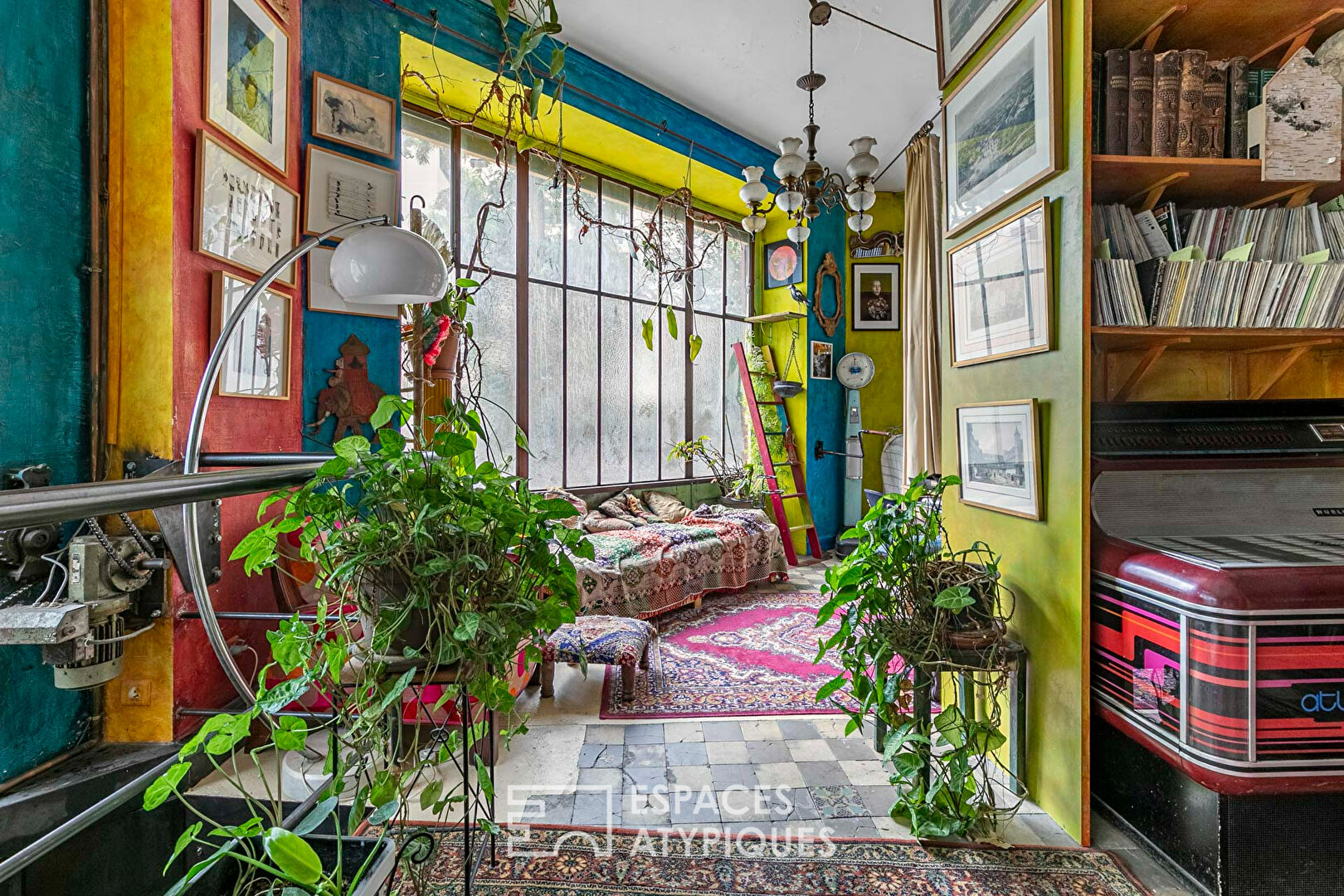 Loft dans un ancien magasin de luminaires