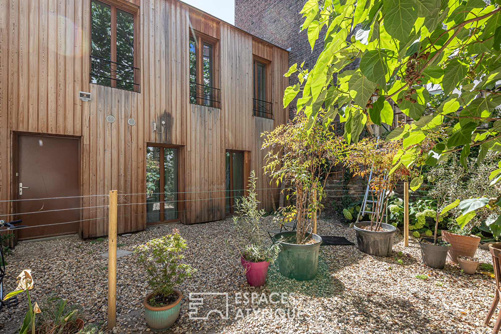 Studio with courtyard