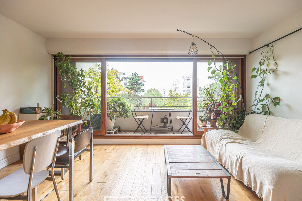 appartement d’architecte avec vue dégagée et terrasse