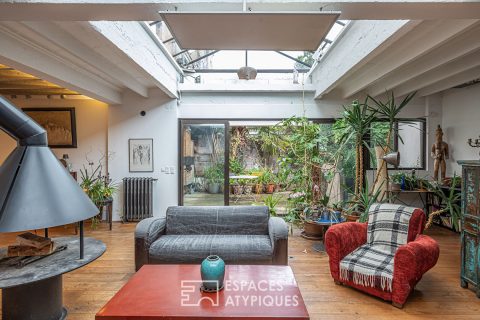 Loft with canopy and patio