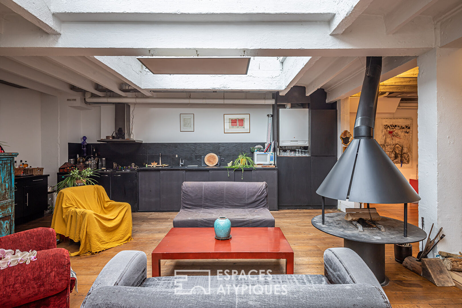 Loft with canopy and patio