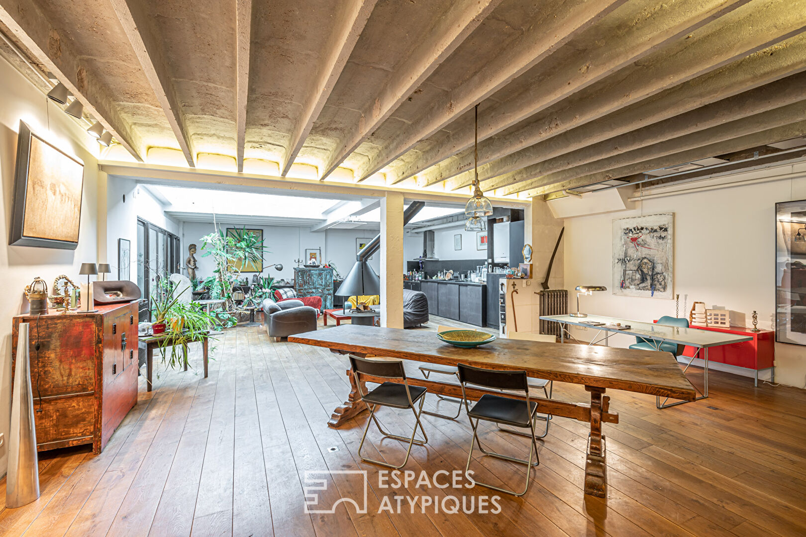 Loft with canopy and patio