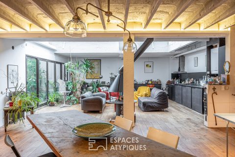 Loft with canopy and patio